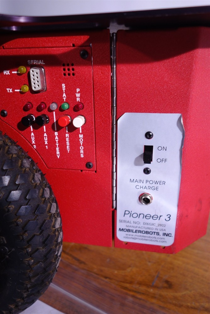 Mobile Robots P3-DX Pioneer 3 Robot