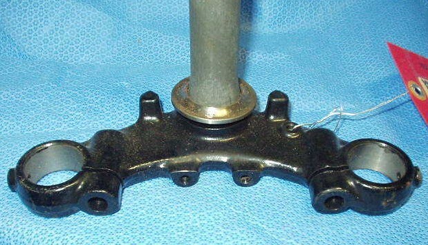 YAMAHA SR 185 EXCITER TRIPLE TREE STEERING STEM