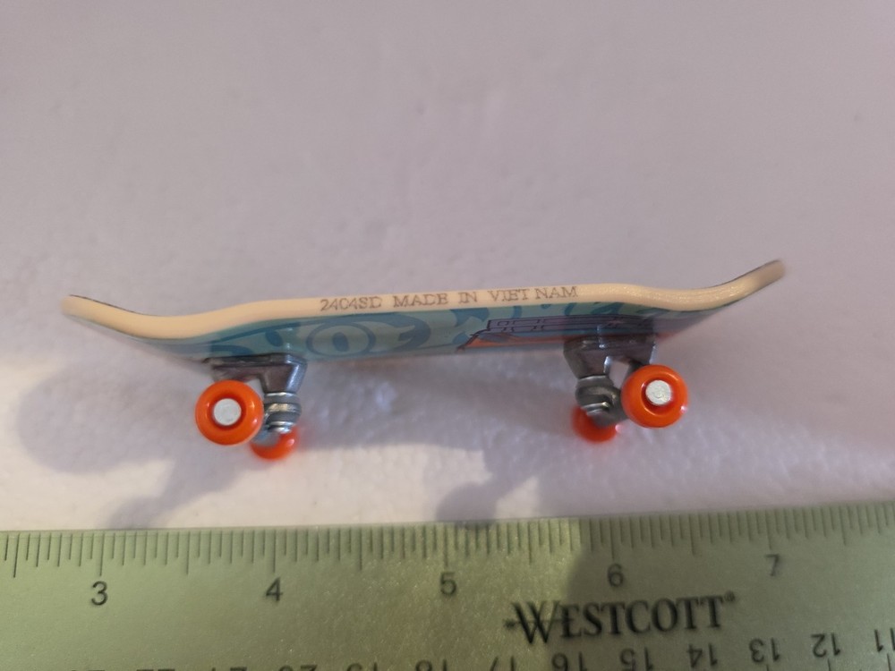 Hot Wheels Skate Board / Finger Flip Board/ Tech Deck Loose USED