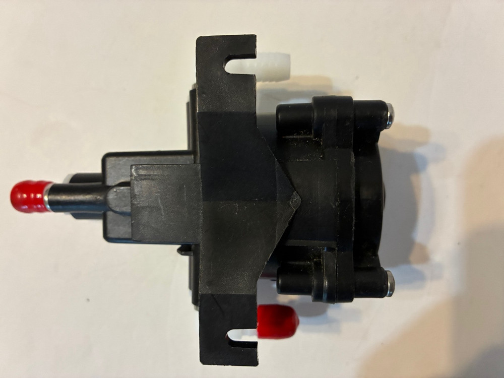 SHURflo Automatic Selector Valve- Model # 165-100- NEW