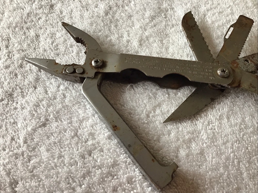 Klein Tools Multi Tool 1016, Made In USA, Needs Cleaning And Oiling