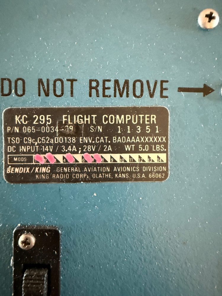 Bendix King KFC200 Autopilot - Computer, Controller, Servos, as shown