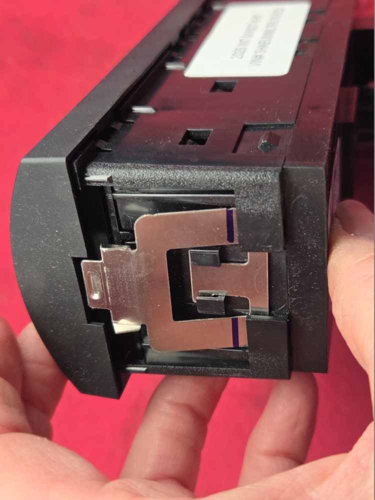 International 2 SWITCH PANEL Dash Panel - 4057689C4, 1004280 MUX