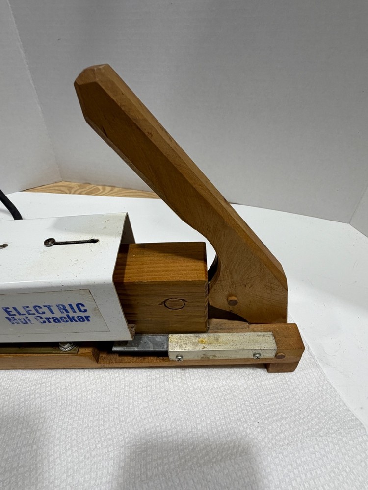 Texas Electric Nut Cracker