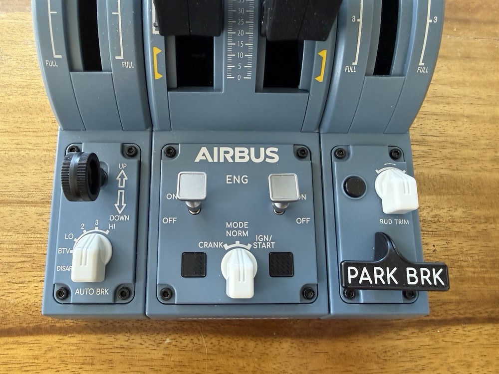 Thrustmaster TCA Captain Pack X Airbus Edition Joystick & Throttle Quadrant