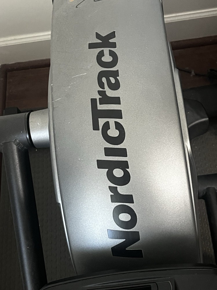 Nordictrack Elliptical E 7.1 Power Incline