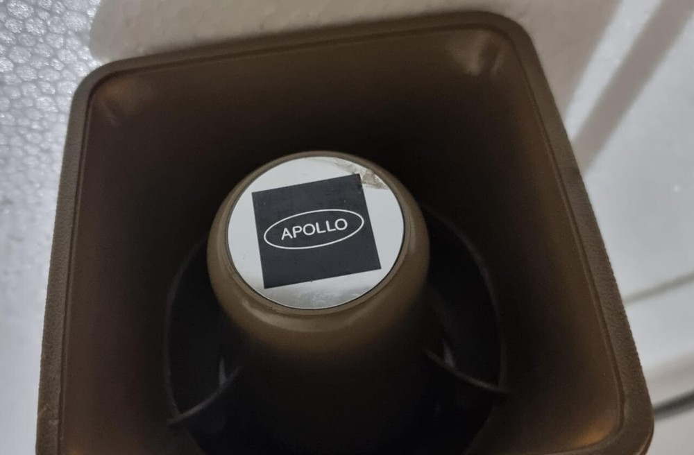 APOLLO PUBLIC ADDRESS HORN SPEAKER INPUT POWER : 15WATTS *NEW*