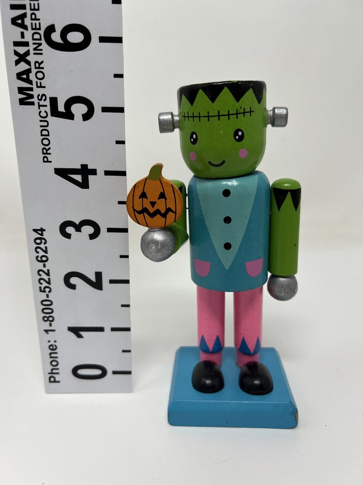 Frankenstein Blue Pink Nutcracker Halloween Prop Decoration Figure