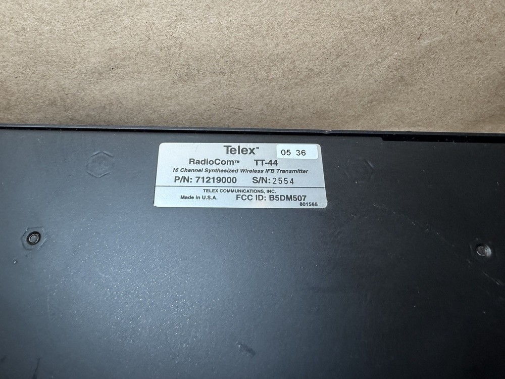 Telex RadioCom TT-44 Synthesized Wireless IFB Transmitter Powers On UNTESTED