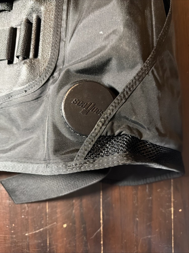 Seaquest wave scuba diving jacket - Size M.. medium