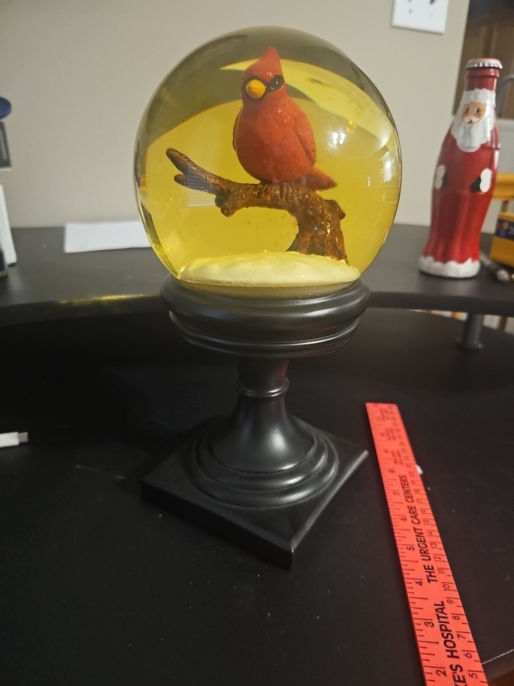 December Home Waterglobe Key 710