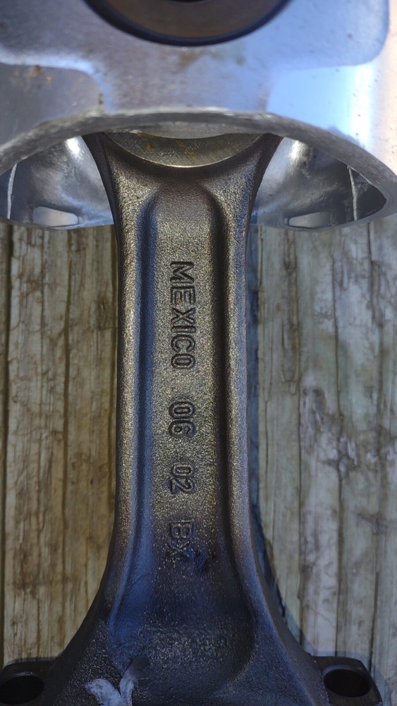 Cummins ISC 8.3CR Connecting Rod and Piston no5