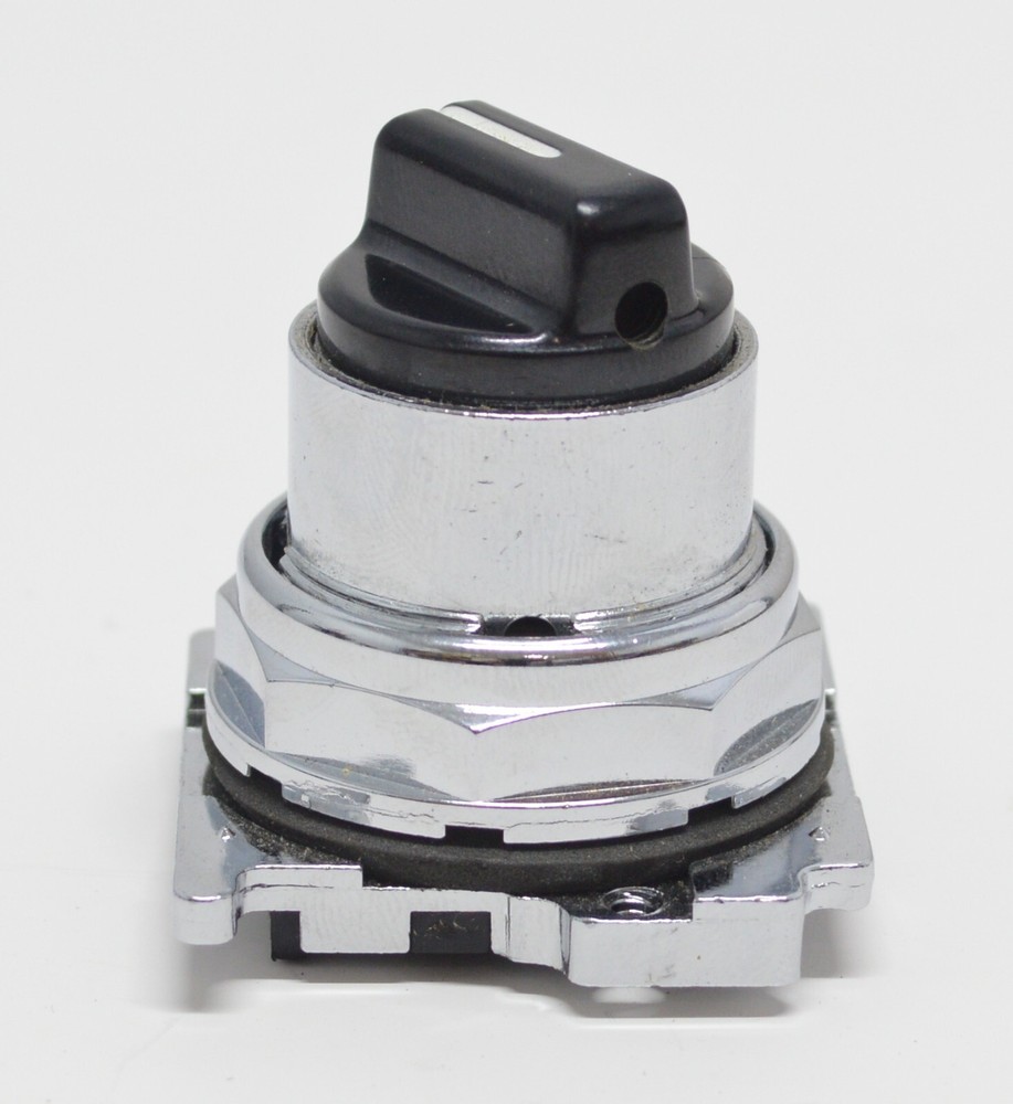 NEWCutler-Hammer 212-232 2 Position Selector Switch