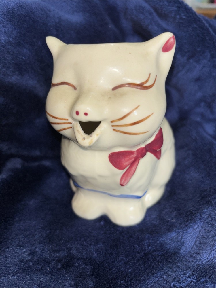 Pattened Puss And Boots Cream Pitcher