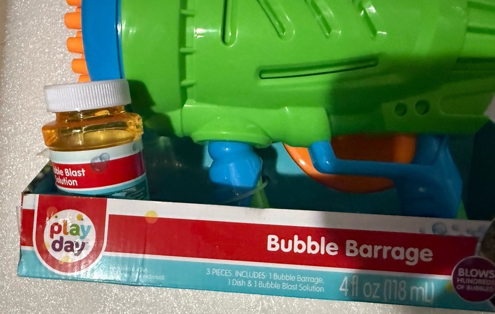 Play Day Bubble Barrage Blaster 3 Pieces Includes 4oz Solution & Drip Tray