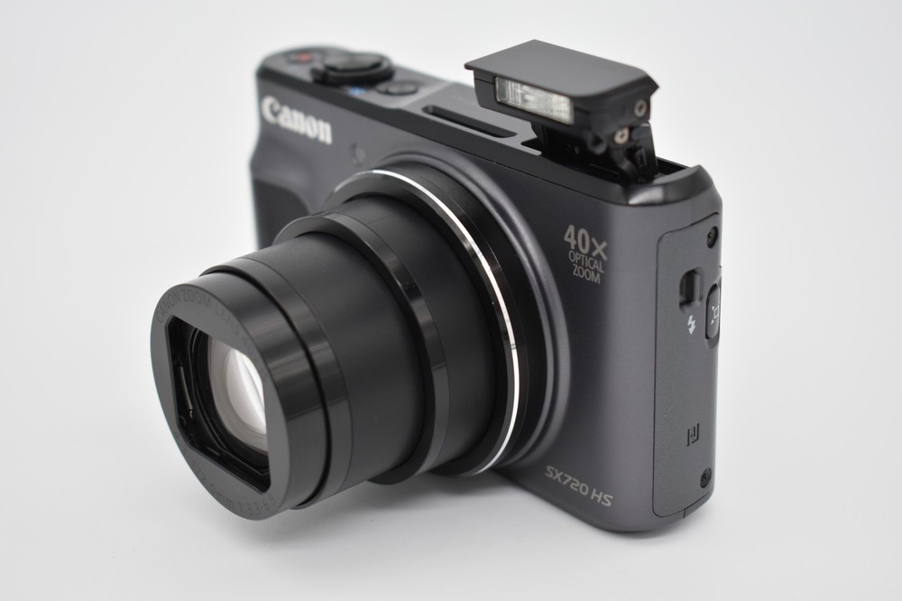 Canon PowerShot SX720 HS 20.3MP Black Compact Digital Camera Bundle - TESTED