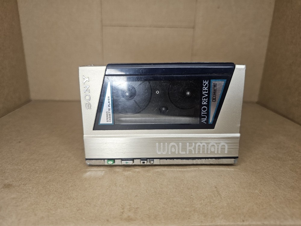 Sony Walkman WM-10RV Auto Reverse Cassette Tape Player READ!