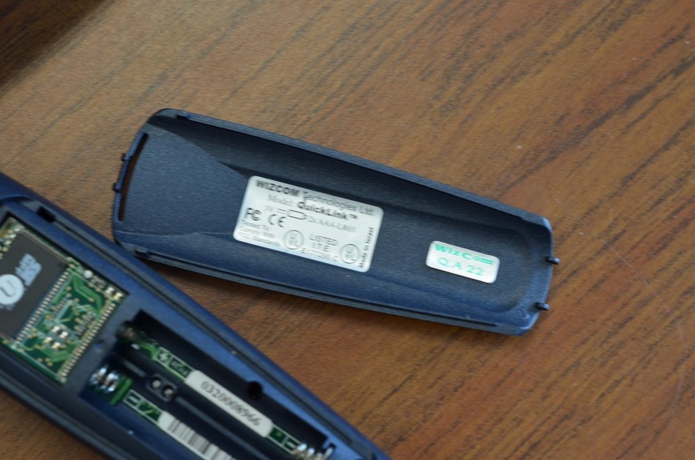 Wizcom Technologies model Quicklink with case