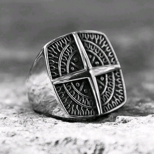 Viking Ring Compass