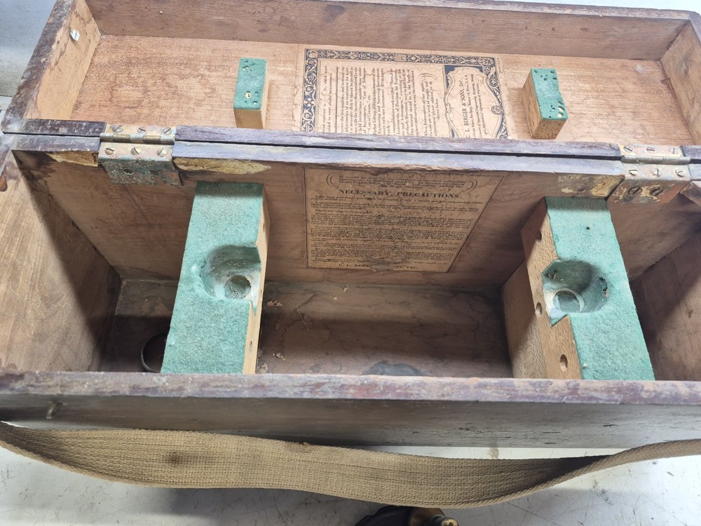 Berger Instruments Dumpy engineering surveying transit level antique in case