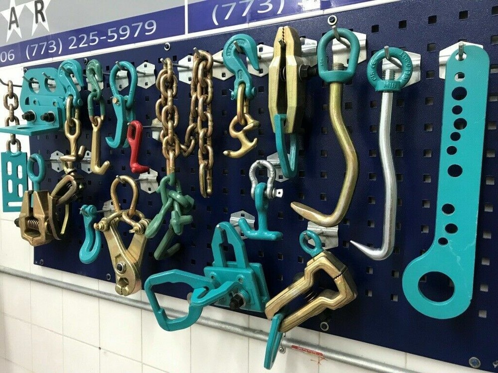 19 PIECE CLAMPS AND TOOL SET PLUS 6 PULLING CHAINS