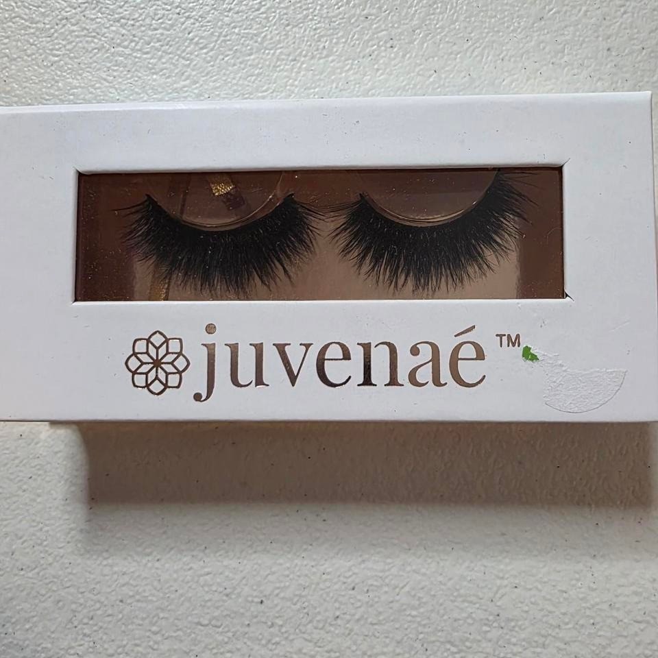Juvanae eyelashes