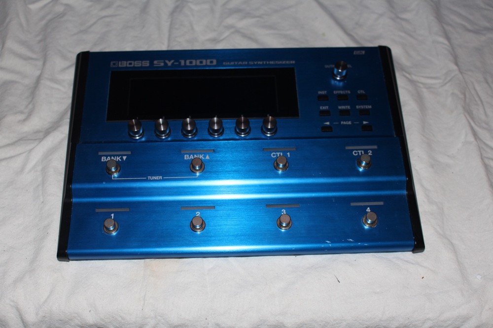 Boss SY-1000 Guitar Synth Excellent