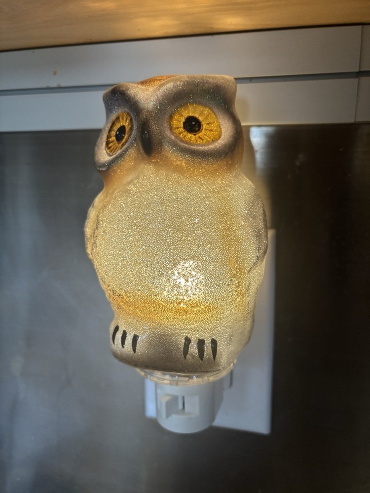 Vintage Glittery Owl Plug In Night Light