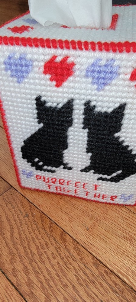 VALENTINE CATS TISSUE COVER OR DECOR - HANDMADE COMPLETED PROJECT