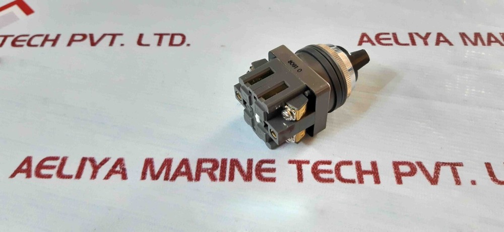 IDEC IZUMI ASN37S Selector Switch