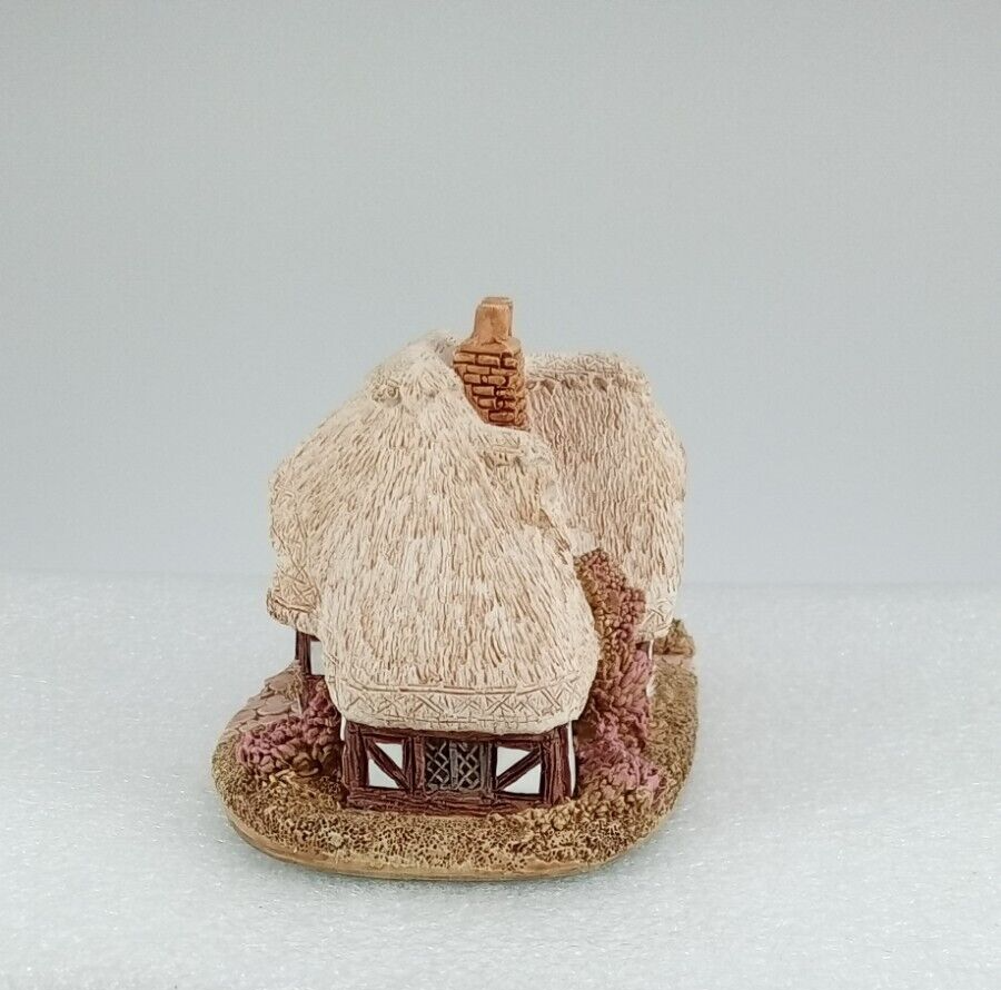 LILLIPUT LANE COTTAGE --APRIL COTTAGE