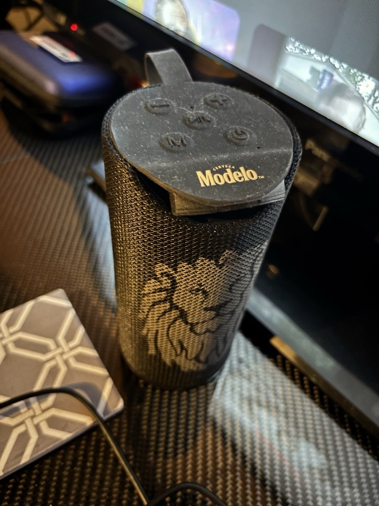 Modelo Bluetooth Speaker