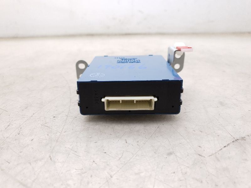 04-06 LEXUS LS430 NETWORK GATEWAY CONTROL MODULE ECM ASSEMBLY