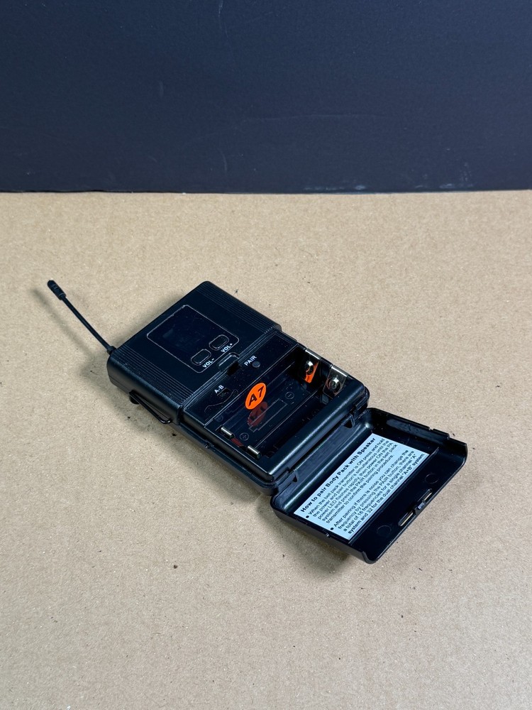 Hisonic Belt Pack Wireless Transmitter Works Ships Fast!!!