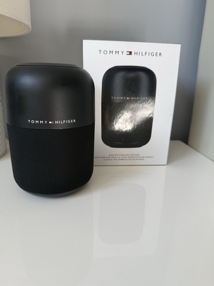 Tommy Hilfiger TWS200-TH Desktop Wireless Speaker