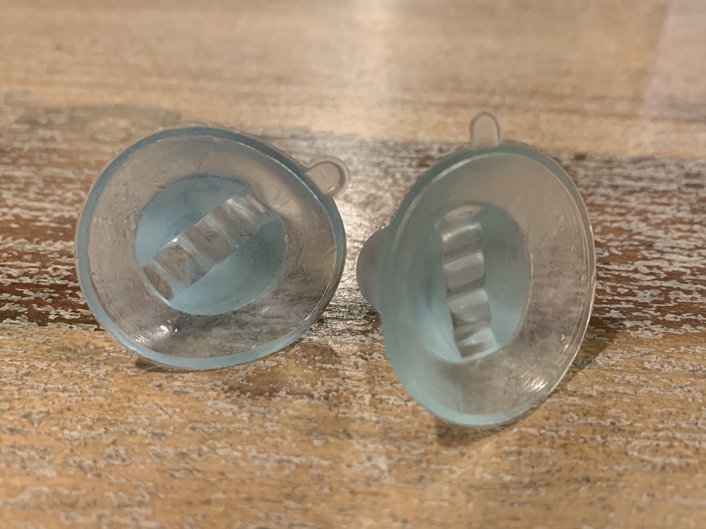 Aquarium Fish Tank Divider Suction Cups 12pcs for White Polystyrene Egg Crate.