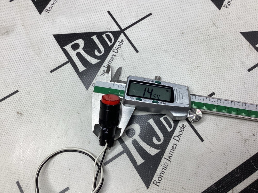 EVH Star EAO Momentary Arcade Lamp Kill Switch