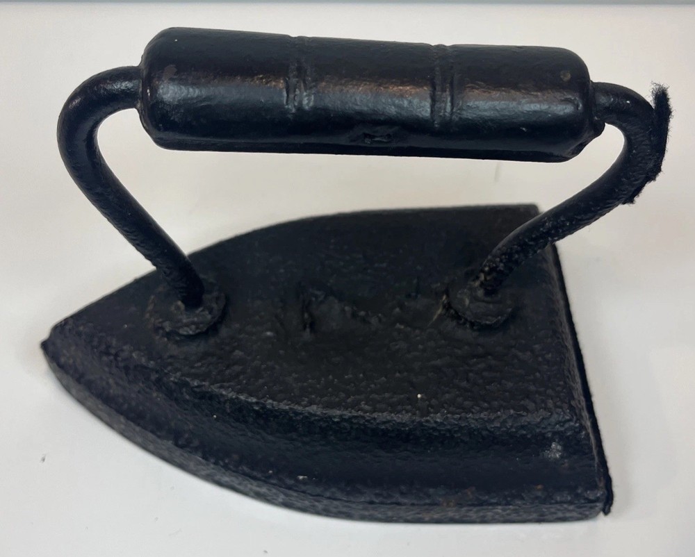 Antique Cast Iron Number 7 Iron