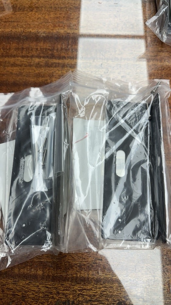 Code3 XT6LBKT Brackets Lot Of 2