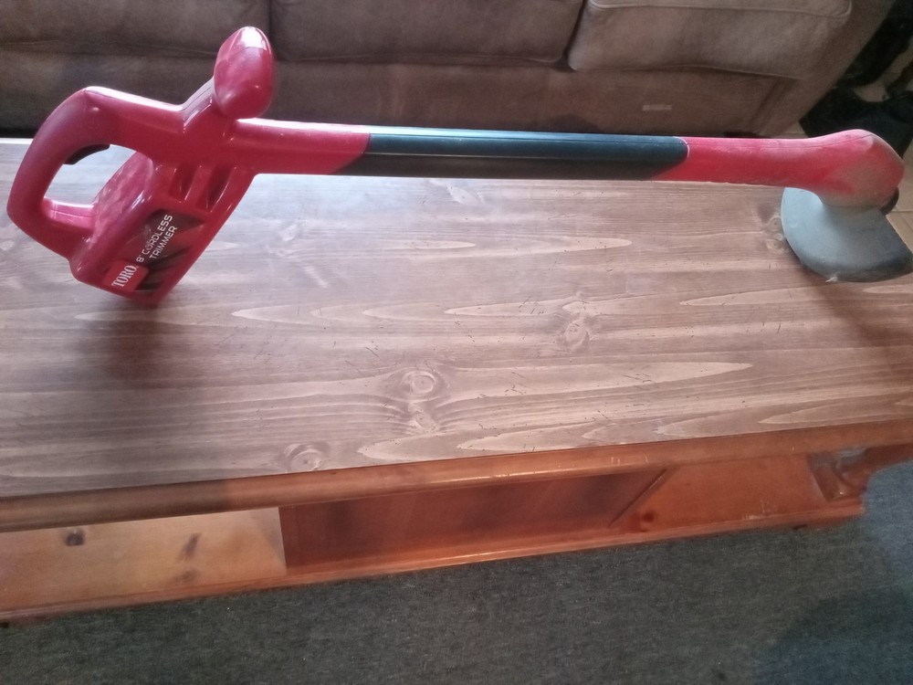 Toro 8' Weed Trimmer