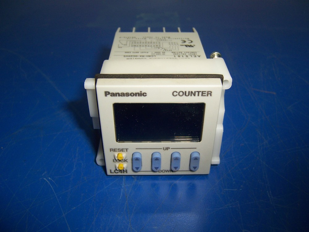 13665 Panasonic LC4H-R4-DC24VS counter