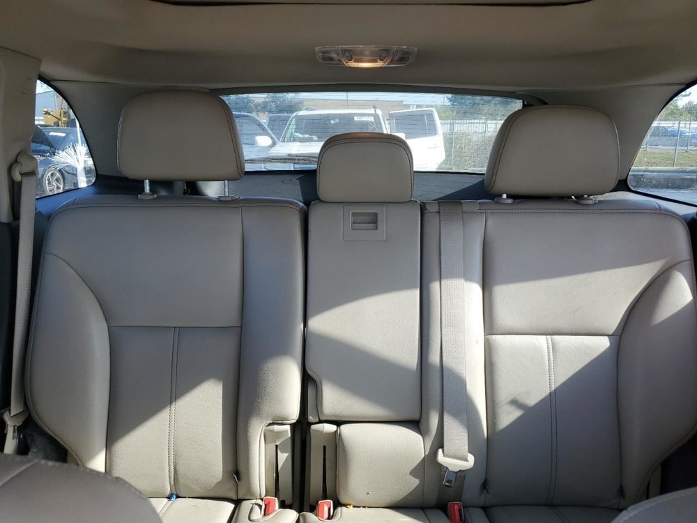 EDGE 2013 Glove Box 4970316