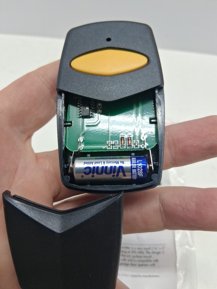 Stinger Transmitter 390 1 Button 390LMPB1V