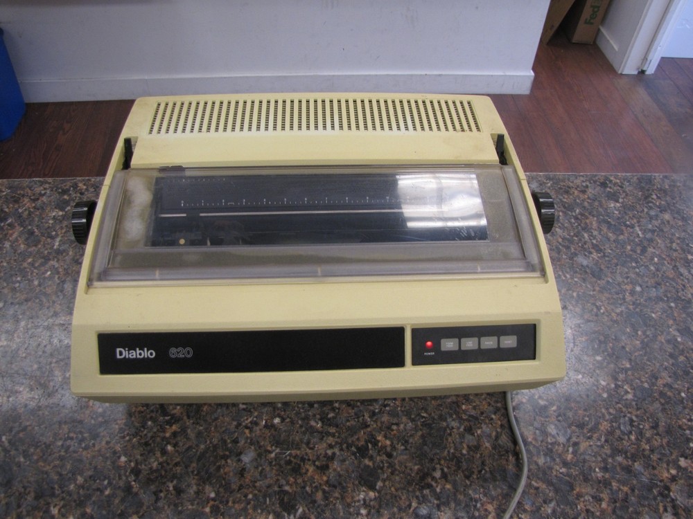 Vintage Diablo Systems 620 Printer - Powers on red light
