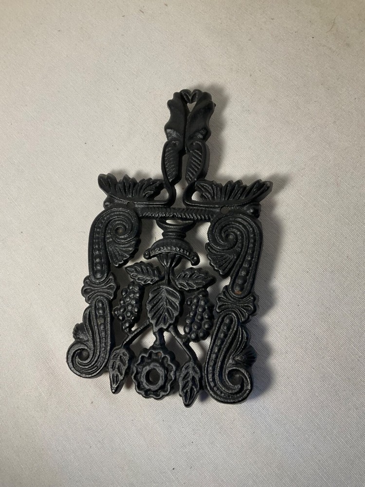 Vintage Grape cast iron decorative design trivet