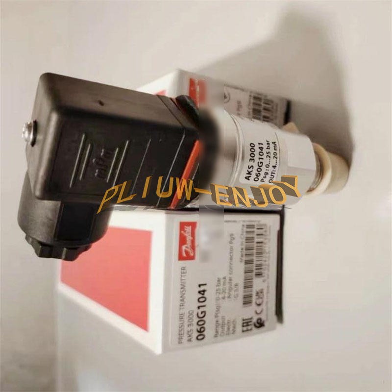 1PCS NEW Danfoss pressure transmitter AKS3000 060G1041
