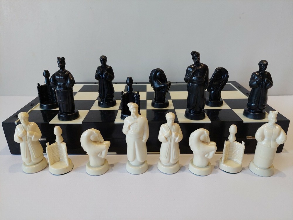 Soviet Vintage Chess Ukrainian Cossacks . Plastic. USSR Original. Full set . S