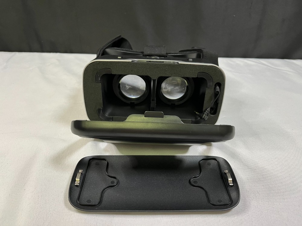 Pansonite Black 3D Glasses Virtual Reality Headset With Remote Controller