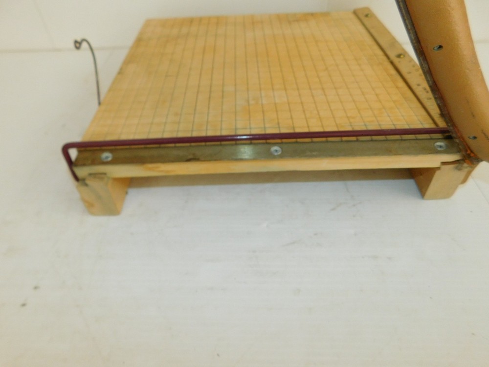 ^^ INGENTO 1132 PAPER CUTTER (PTQ47)