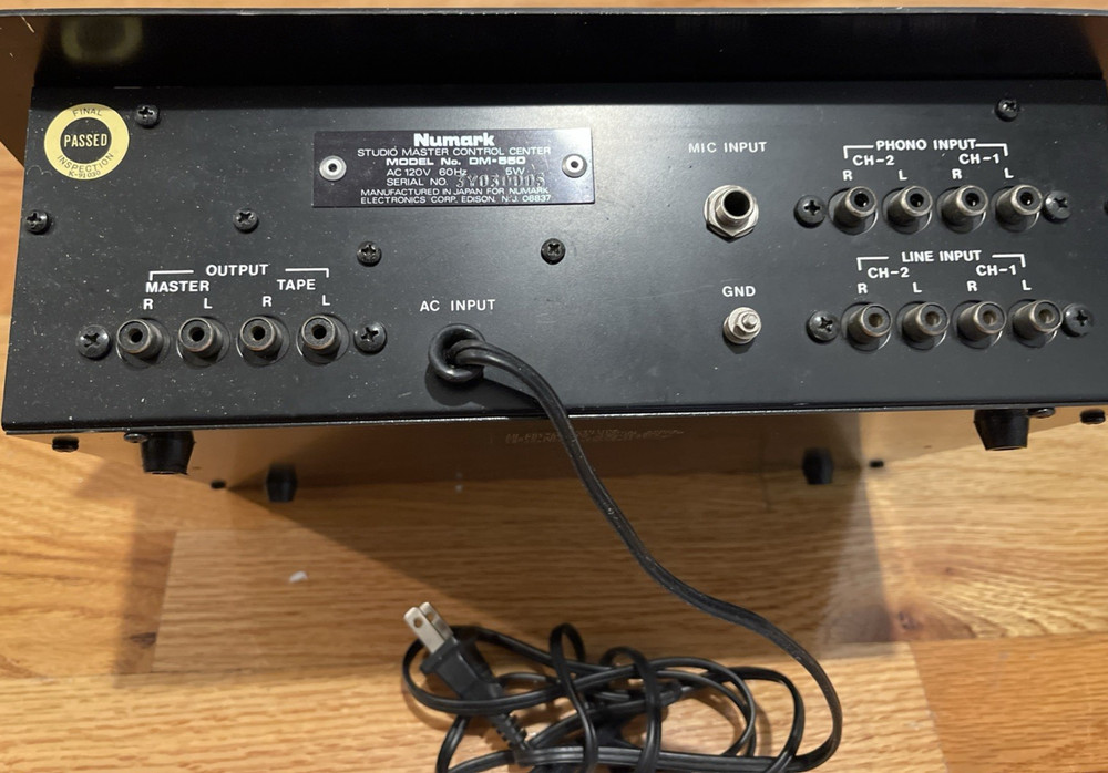 Numark Studio Audio Master Control Center DM-550